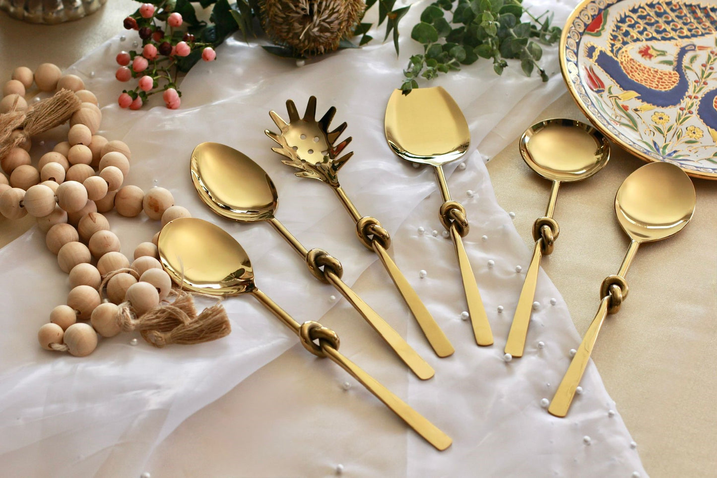 Knotted Serving Set